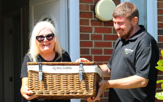 800 stories of neighbours making a difference